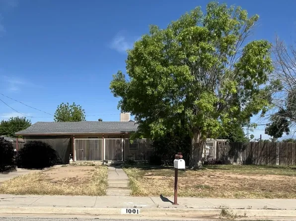 1001 Greenwood Dr, Bakersfield, CA 93306