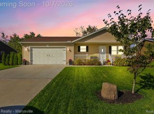 625 Range Rd, Kimball, MI 48074
