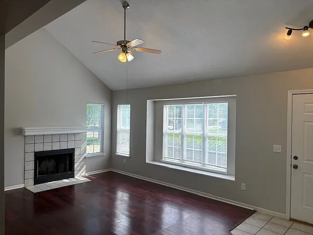2513 Prairie Elm Dr — Photo 5
