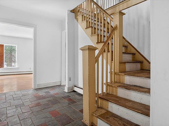 5th image of 263 Stillwater Bridge Road