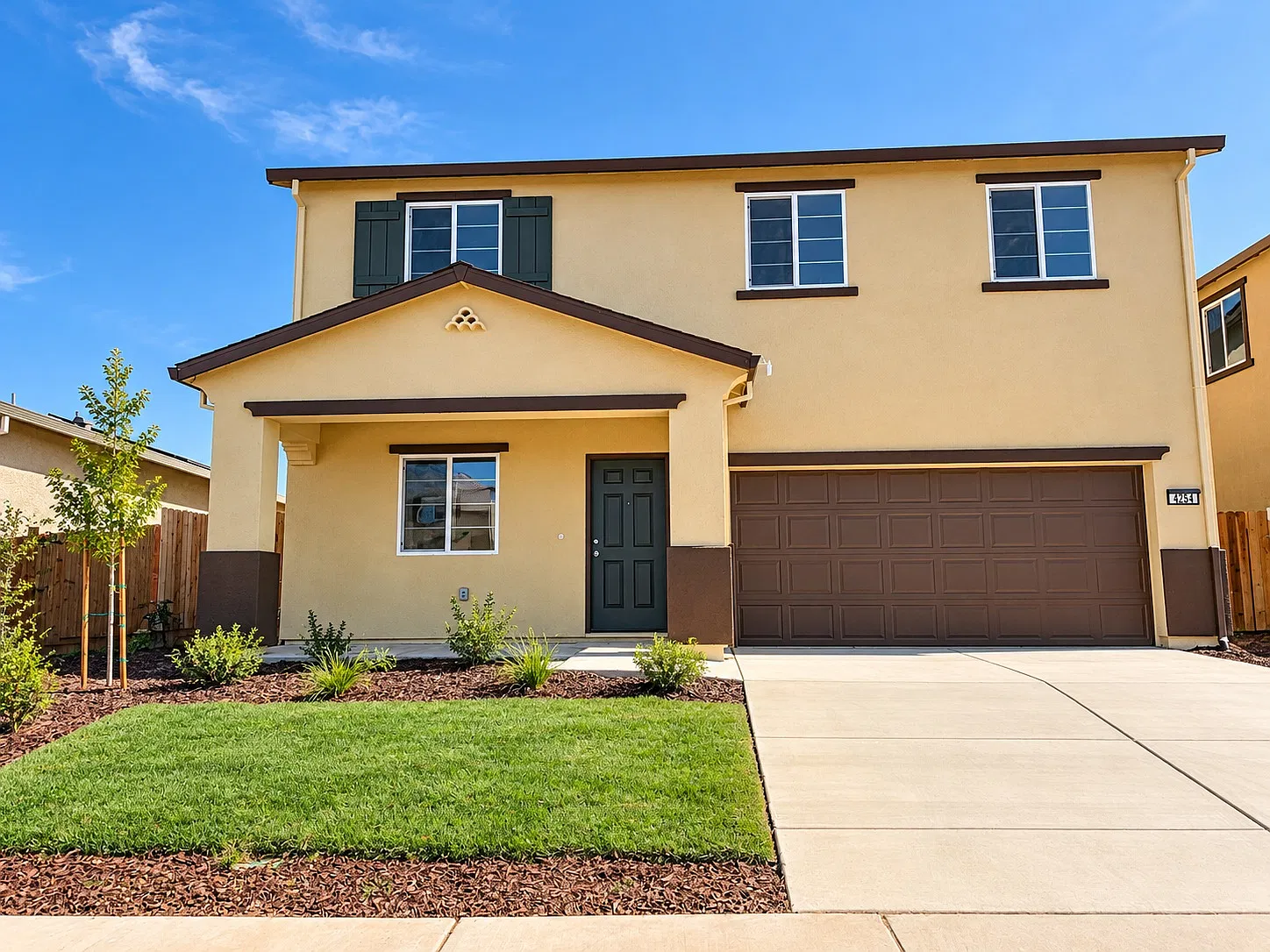 4 bed, 2.5 bath, 2245 sqft, $2,500 — Photo 1