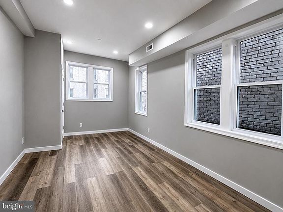 3rd image of 632 South St #1