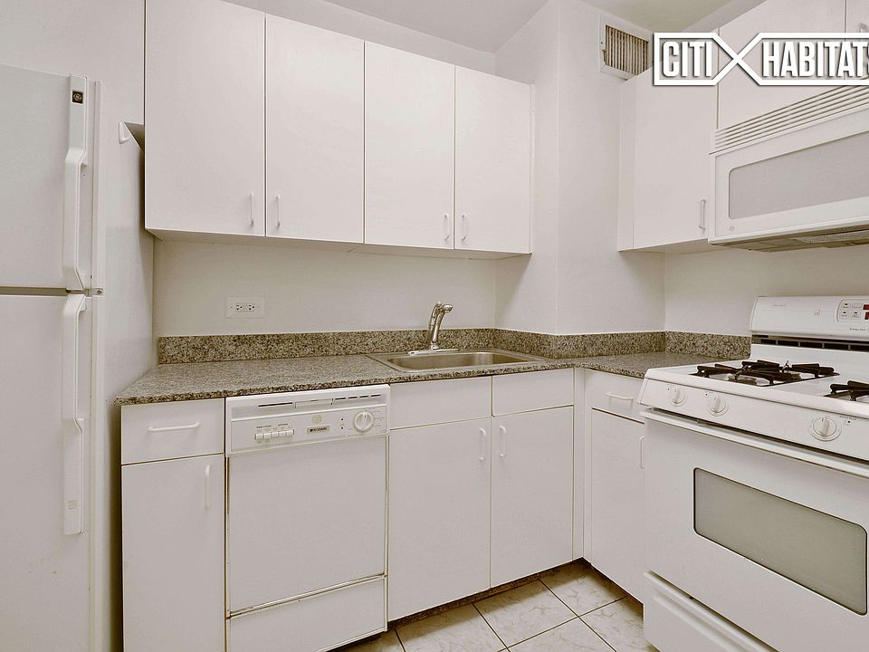 2nd image of 305 E 86th St APT 7AW