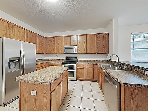 4th image of 3180 Silver Fin Way