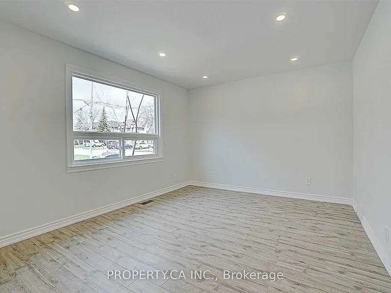 39 Farrell Ave — Photo 5