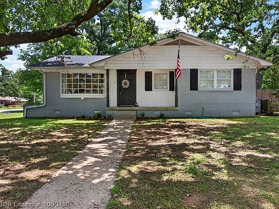 3rd image of 2801 S 36th St