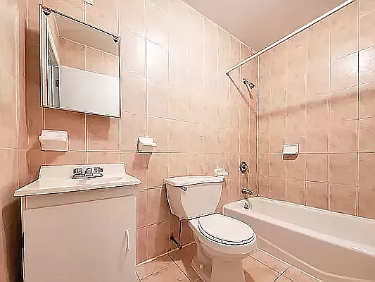 Rented by Friedman Mayer, LREB | media 7