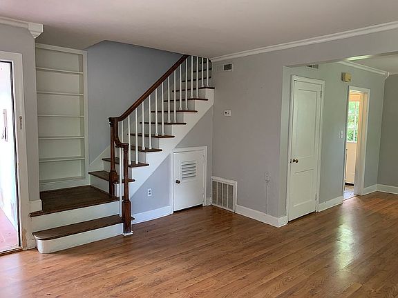 2nd image of 100 Lewis Dr Unit 11F