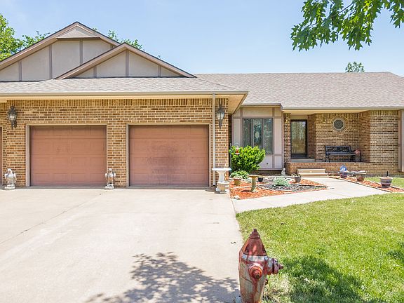 2nd image of 2048 SW 40th St
