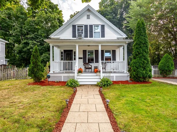 14 Reland St, Middleboro, MA 02346