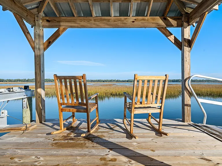 1532 Oak Island Dr — Photo 63