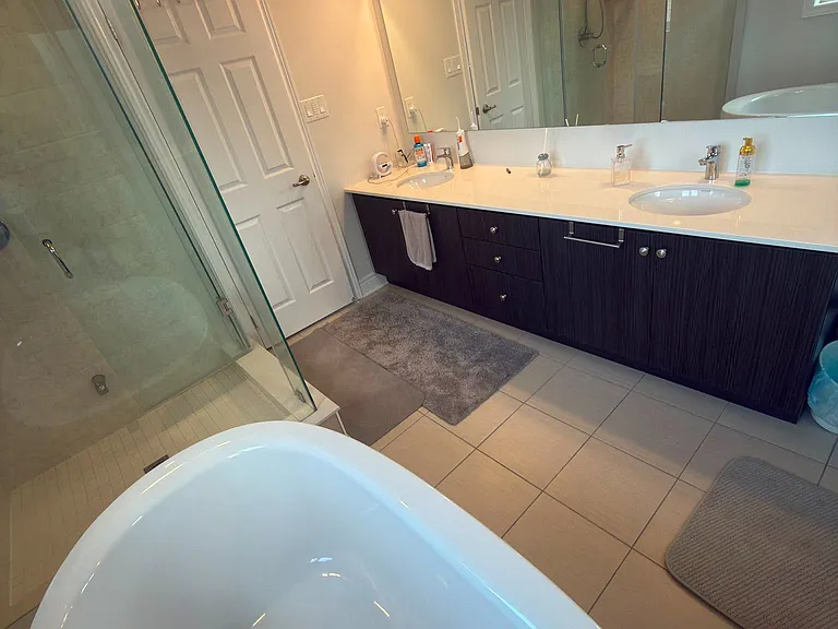 11 Jinnah Ave — Photo 5