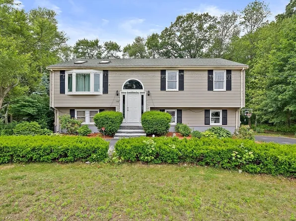 160 South St, Holbrook, MA 02343