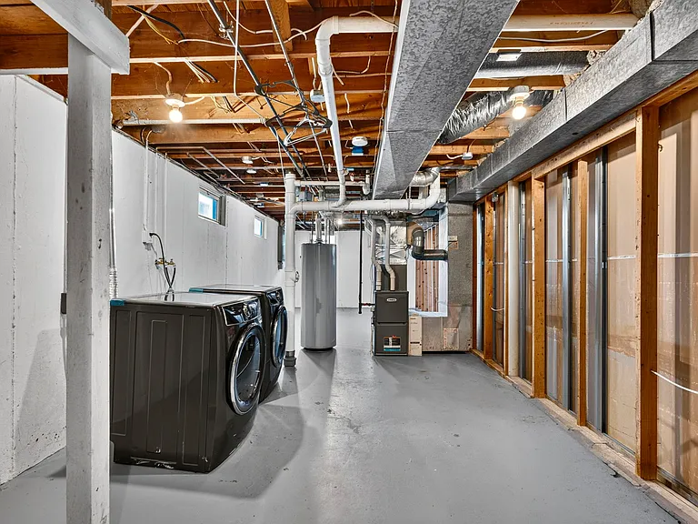 615 Loyola Dr — Photo 43