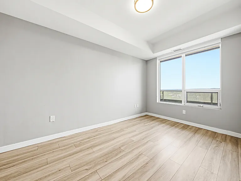 20 George St — Photo 42