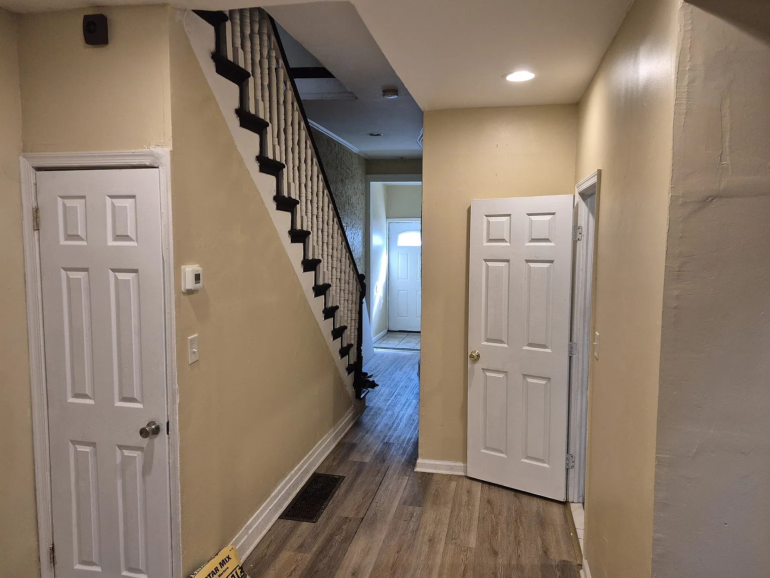 4 bed, 1428 sqft, $1,800 — Photo 1