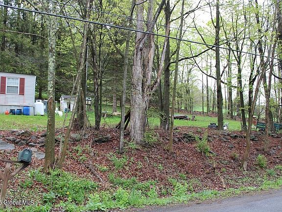 3rd image of 3328 Betty Brook Road