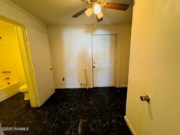 5th image of 216 Camille St
