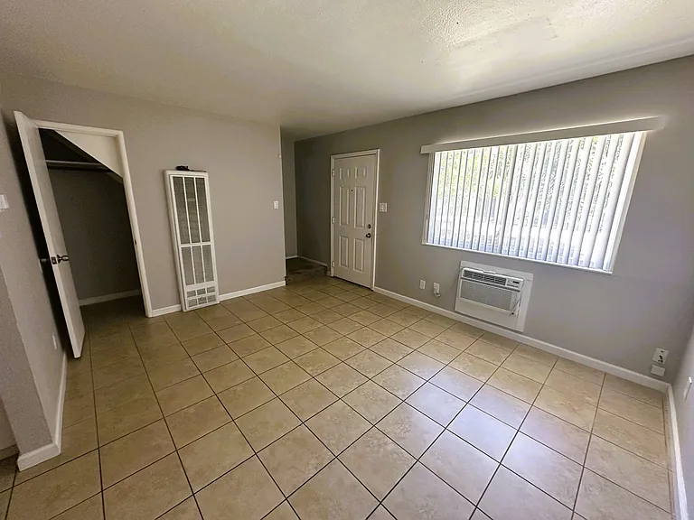 413 San Marco St — Photo 2