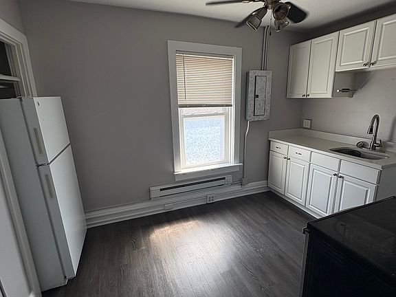 2nd image of 436 Market St #4