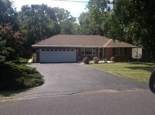 5107 N Sherwood Ave, Peoria, IL 61614