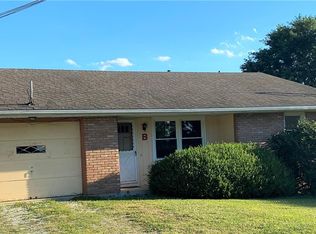 8785 Emerson Rd APT B, Apple Creek, OH 44606