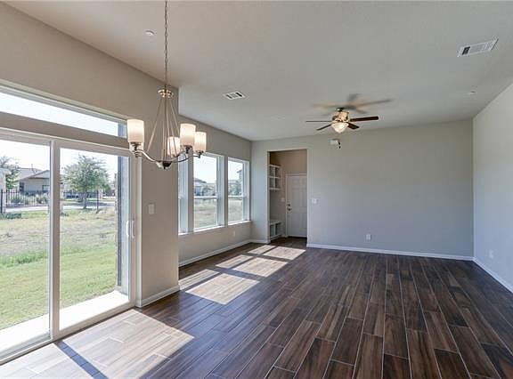 4th image of 2800 Joe Dimaggio Blvd Unit 89