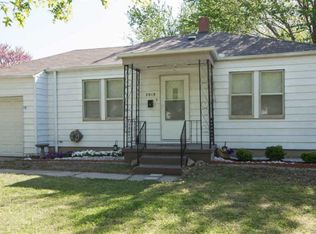 2018 S Pattie Ave, Wichita, KS 67211