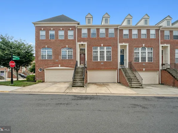 20352 Hawick Ter, Sterling, VA 20165