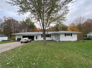 846 Perkins Jones Rd NE, Warren, OH 44483