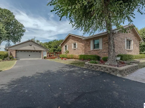 696 Pine Valley Dr, Elizabethtown, KY 42701