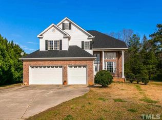 2121 Winslowe Farm Dr, Zebulon, NC 27597