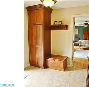 3rd image of 700 Olde Settler Pl