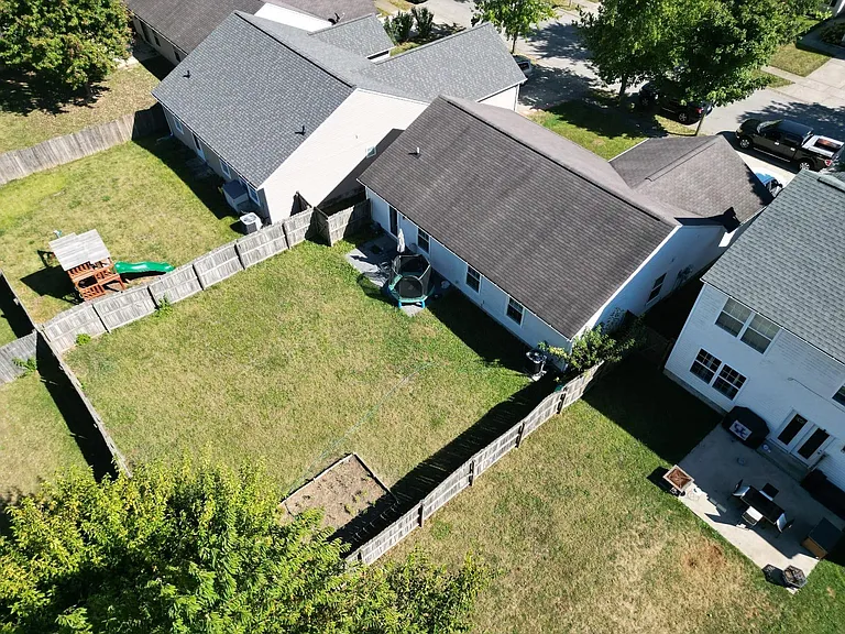 1901 Sandersville Rd — Photo 22