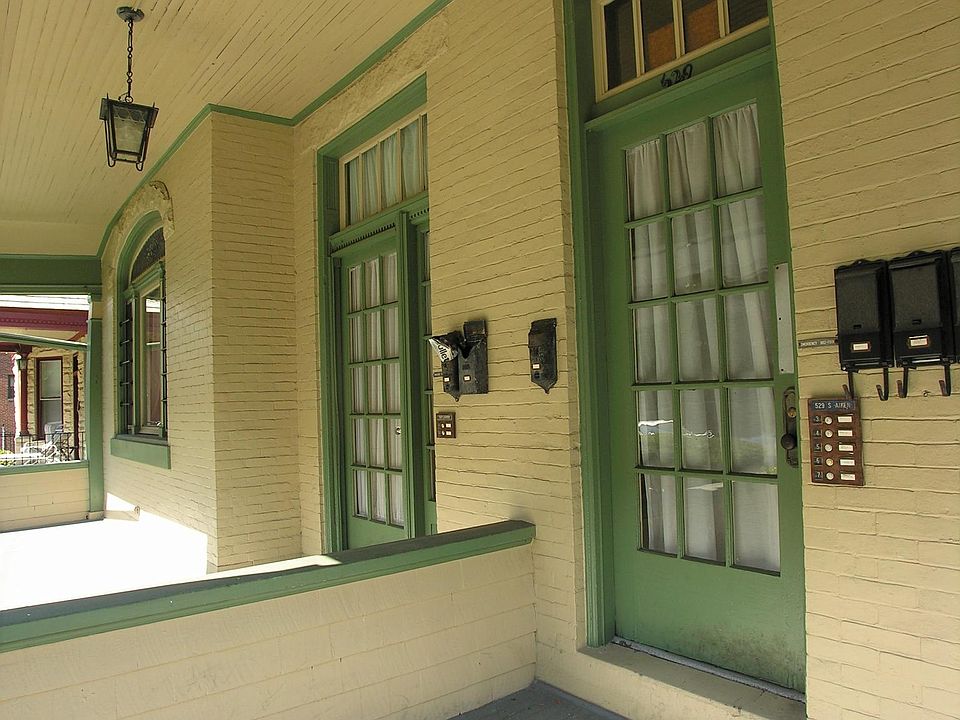 Arlington Houses