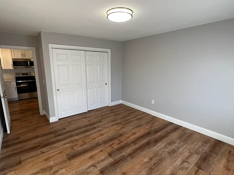 2 Pineland Avenue — Photo 38