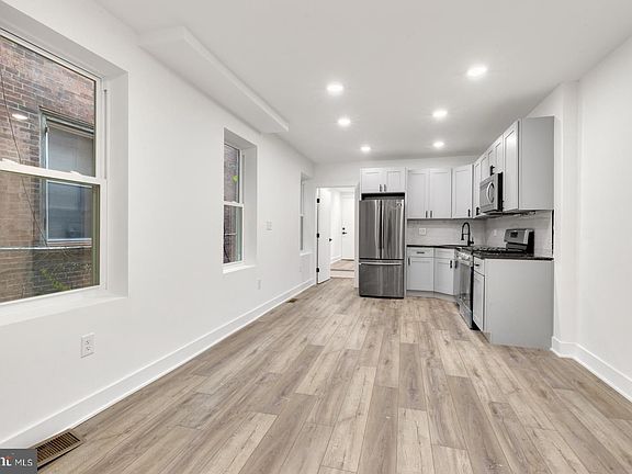 2nd image of 2938 W Girard Ave #1