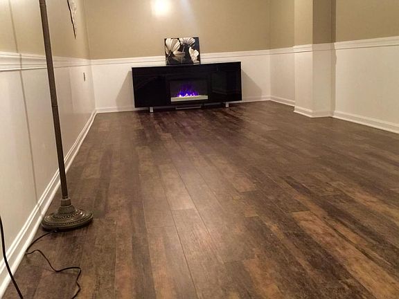 Newly Refinished Basement 28 X 11