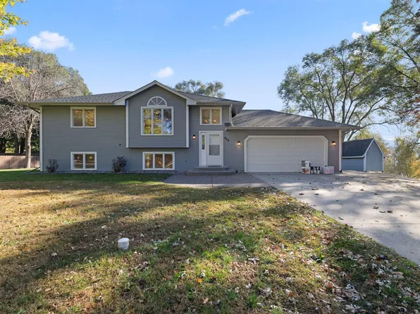 829 Watson Ave NW, Elk River, MN 55330