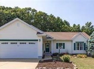 222 Woodvine Ct, Farmington, MO 63640