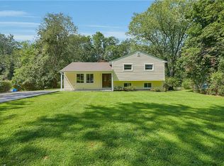 3773 Oriole Ct, Shrub Oak, NY 10588