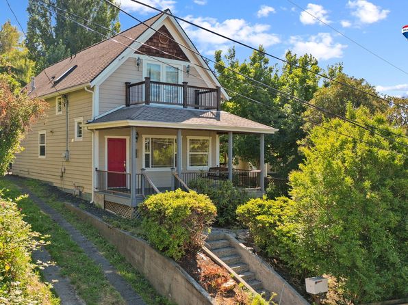 516 Eastside St NE