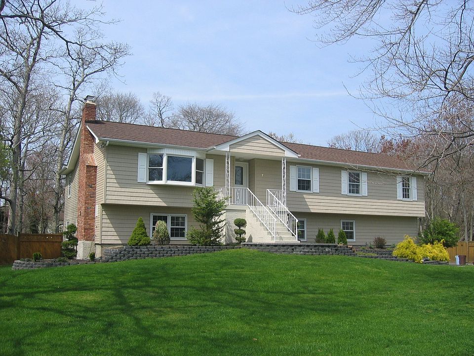 1st image of 7 Josephine Ln