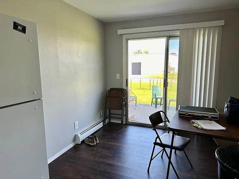 415 Arthur Ct #1 — Photo 7