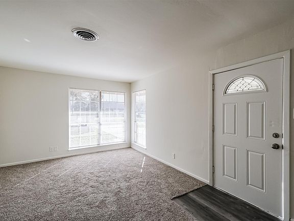 4th image of 5735 Heron Dr