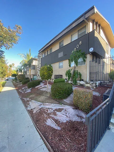4008 Stevely Ave.