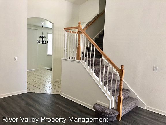 2nd image of 2591 Maybrook Dr