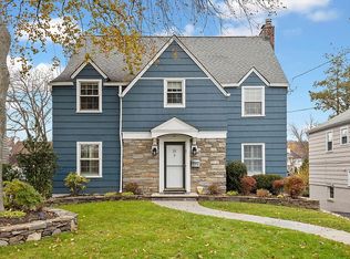 23 Greenwood Dr, Millburn, NJ 07041