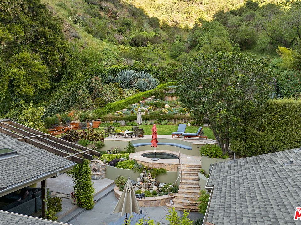 1st image of 2618 Mandeville Canyon Rd