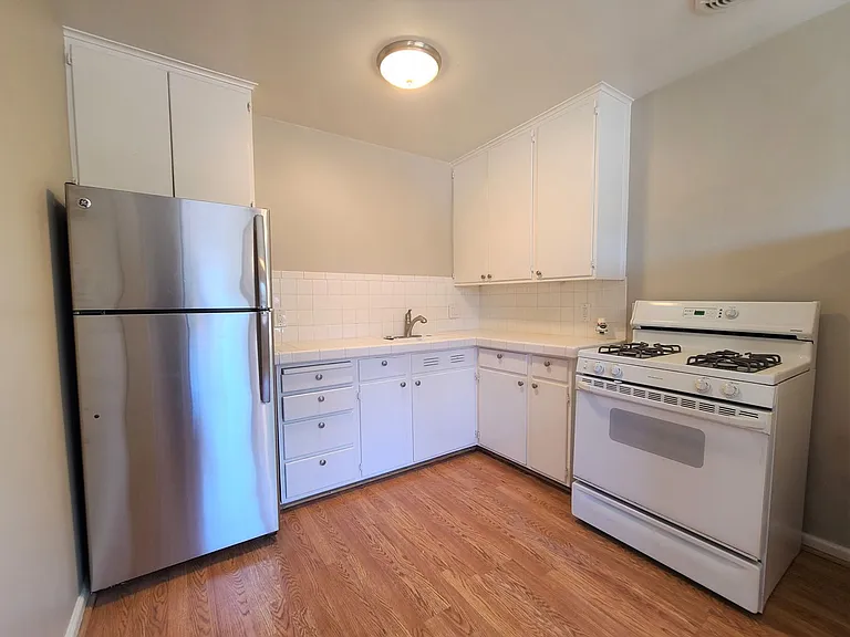 775 S Shoreline Blvd #5 — Photo 5